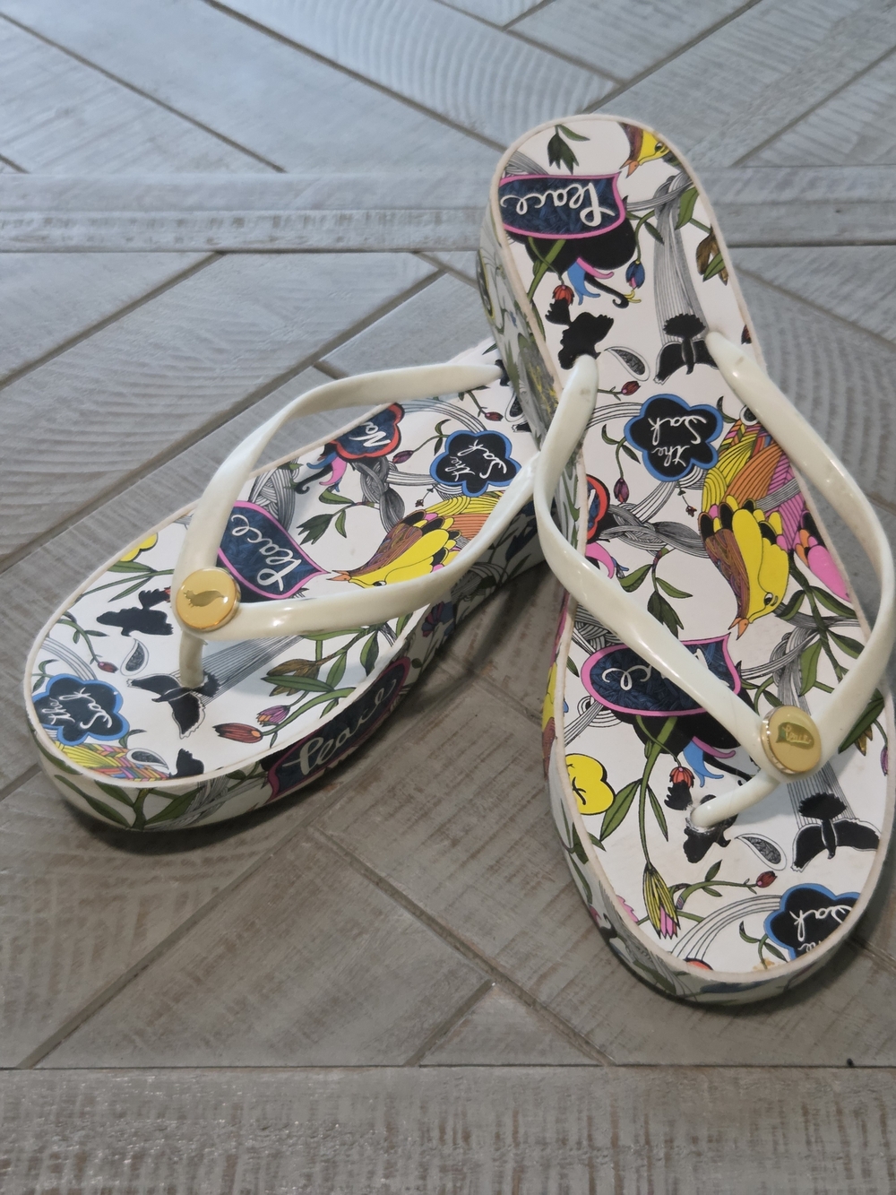 Sakroots The Sak Floral Peace Print Wedge Flip Flops Multicolor
